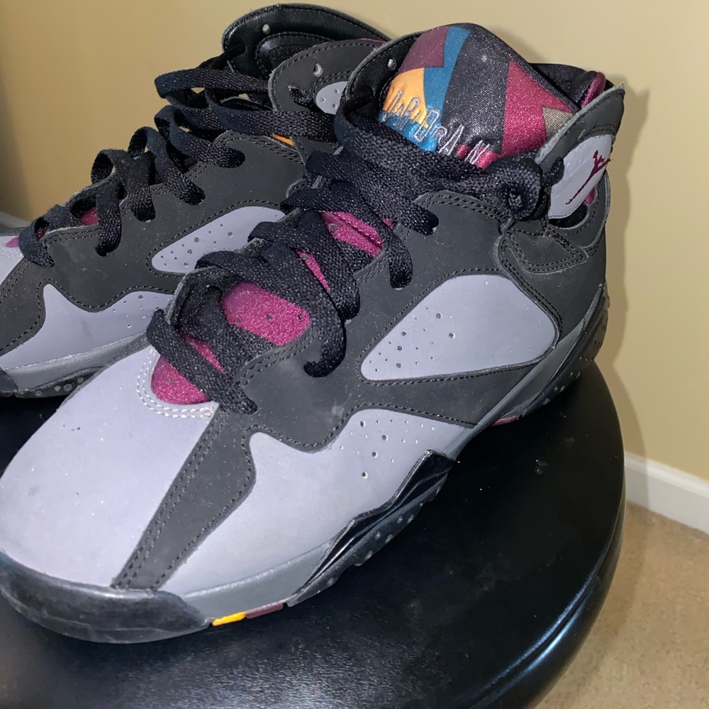Jordan Bordeaux 7 - Picture 2 of 3